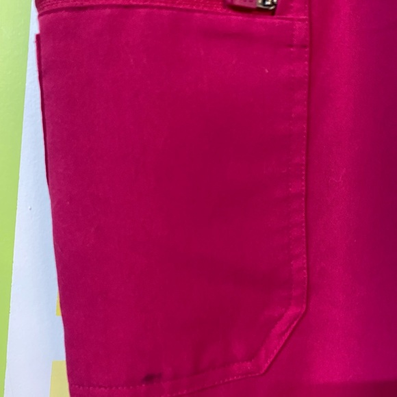 FIGS Technical Collection Magenta Scrub Set top xxs bottom xs/p - Picture 7 of 9